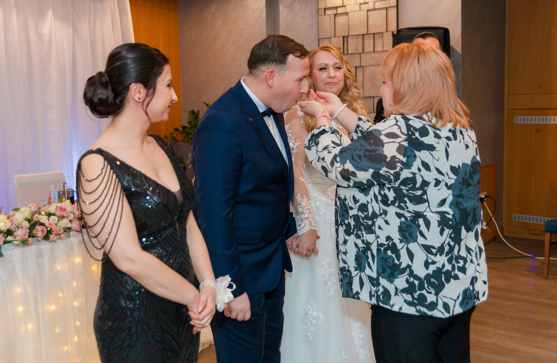 072 Wedding